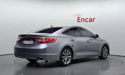Hyundai Grandeur 2015, 161559 км, за 3571.43 USD