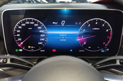 Mercedes-Benz GLC 2024, 22200 км, за 46159 USD