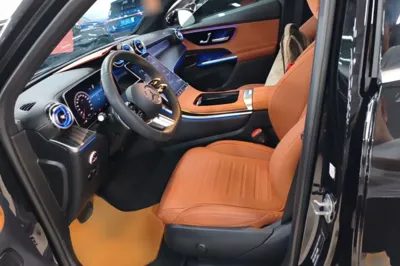 Mercedes-Benz GLC 2024, 22200 км, за 46159 USD