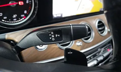 Mercedes-Benz E-Class 2019, 117009 км, за 14897.23 USD - фото 9