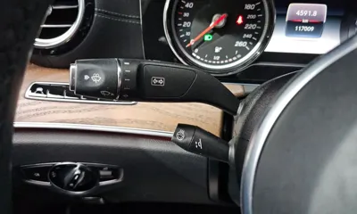 Mercedes-Benz E-Class 2019, 117009 км, за 14897.23 USD - фото 16
