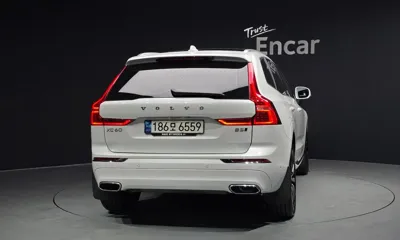 Volvo XC60 2021, 18952 км, за 29402.04 USD