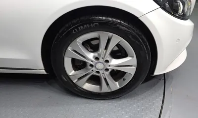 Mercedes-Benz C-Class 2017, 67435 км, за 9124.33 USD