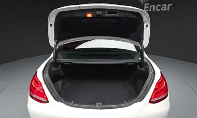Mercedes-Benz C-Class 2017, 67435 км, за 9055.38 USD - фото 20