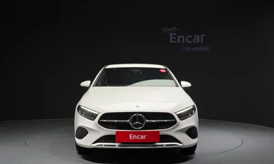 Mercedes-Benz A-Class 2025, 14 км, за 21676.29 USD