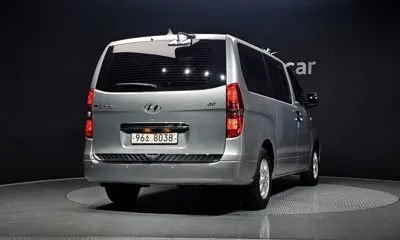 Hyundai Starex 2015, 170418 км, за 4426.82 USD