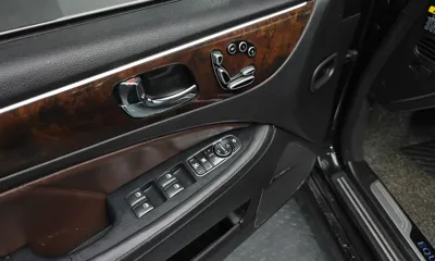 Hyundai Equus 2010, 229287 км, за 2636.27 USD - фото 17