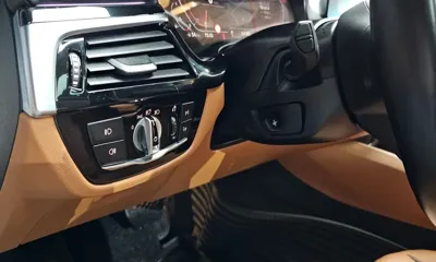 BMW 5-Series 2020, 57150 км, за 18708.15 USD - фото 27