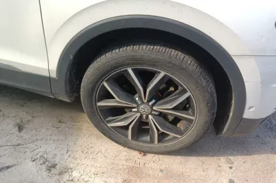 Volkswagen Tiguan L 2017, 180200 км, за 8223 USD - фото 8