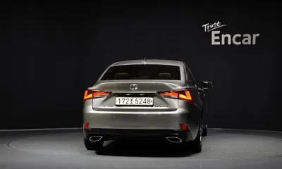 Lexus IS 2017, 43957 км, за 13976.46 USD - фото 4