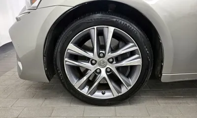 Lexus IS 2017, 43957 км, за 13976.46 USD - фото 5