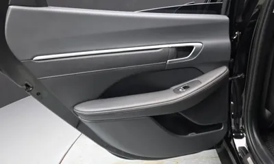 Hyundai Sonata 2023, 24966 км, за 12964.18 USD - фото 25