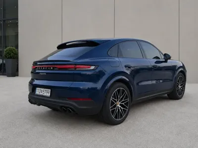 Porsche Cayenne 2024, 11500 км, за 93544.79 USD