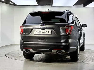 Ford Explorer 2019, 114810 км, за 9058.68 USD