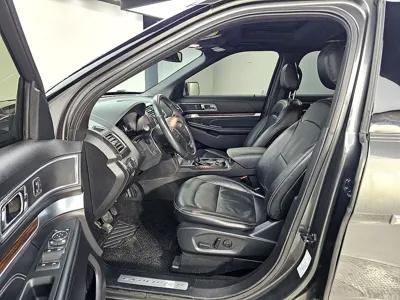 Ford Explorer 2019, 114810 км, за 9058.68 USD - фото 8