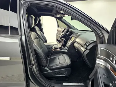 Ford Explorer 2019, 114810 км, за 9058.68 USD - фото 11
