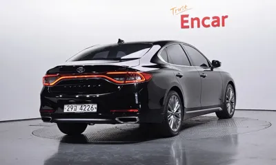 Hyundai Grandeur 2018, 113909 км, за 10278.44 USD