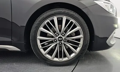 Hyundai Grandeur 2018, 113909 км, за 10278.44 USD