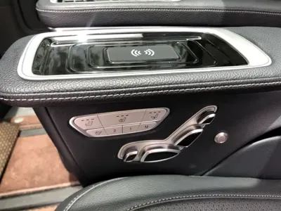 Mercedes-Benz V-Class 2021, 90000 км, за 29134.22 USD - фото 10