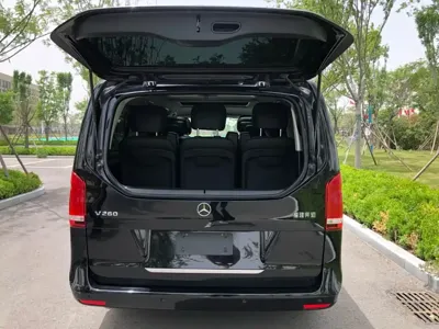 Mercedes-Benz V-Class 2021, 90000 км, за 29134.22 USD - фото 12