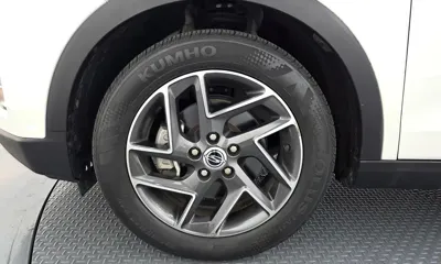KG_Mobility_Ssangyong TIBOLI 2022, 22389 км, за 8794.79 USD