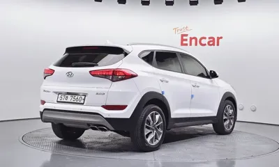 Hyundai Tucson 2018, 76884 км, за 10994.02 USD