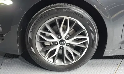 Kia K5 2021, 90717 км, за 11590.8 USD