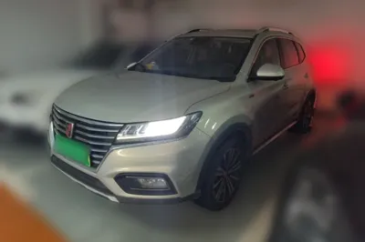 Roewe RX5 New Energy · 2017 год
