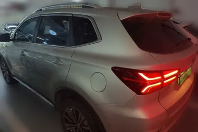 Roewe RX5 New Energy 2017, 106600 км, за 5764 USD