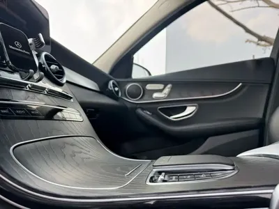 Mercedes-Benz C-Class 2020, 70000 км, за 20585.24 USD - фото 9