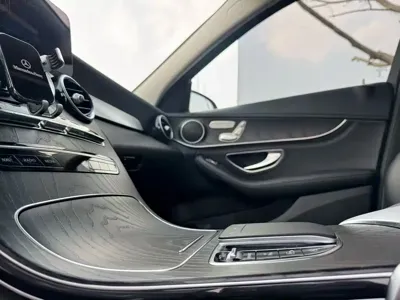 Mercedes-Benz C-Class 2020, 70000 км, за 20585.24 USD - фото 10