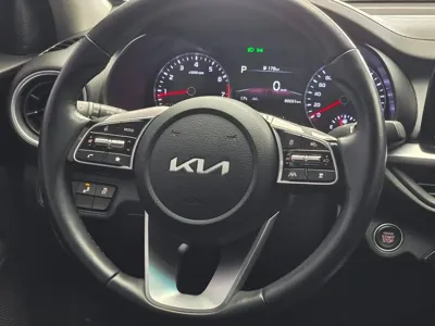 Kia K3 2022, 80029 км, за 11376.19 USD