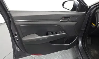 Hyundai Avante 2018, 61052 км, за 7020.73 USD - фото 24