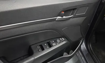 Hyundai Avante 2018, 61052 км, за 7020.73 USD - фото 26