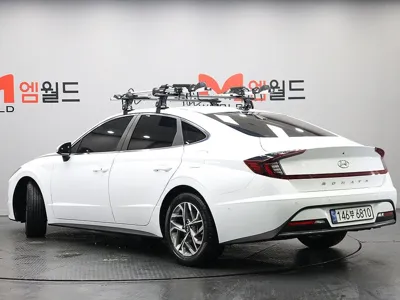 Hyundai Sonata 2021, 50400 км, за 12546.31 USD