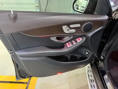 Mercedes-Benz GLC 2022, 94000 км, за 28839.94 USD
