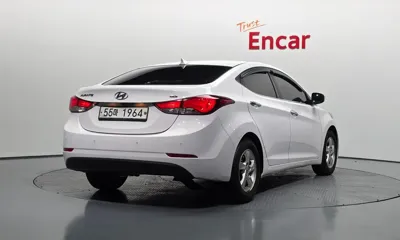 Hyundai Avante 2014, 191288 км, за 2312.52 USD