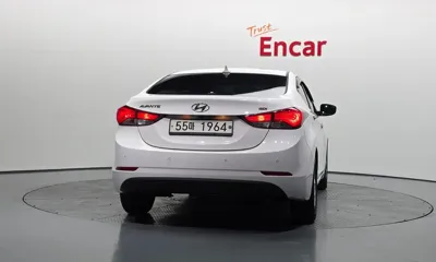 Hyundai Avante 2014, 191288 км, за 2312.52 USD