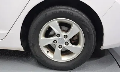 Hyundai Avante 2014, 191288 км, за 2312.52 USD