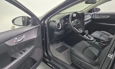 Kia K3 2022, 54818 км, за 9584.88 USD - фото 11