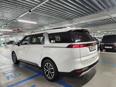 Kia Canival 2023, 76967 км, за 13620.85 USD