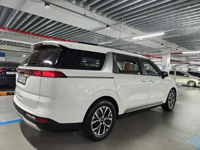 Kia Canival 2023, 76967 км, за 13511.75 USD - фото 6