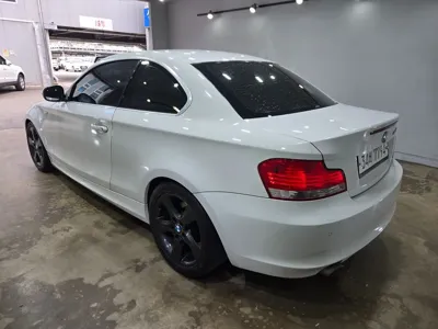 BMW 1-Series 2011, 224770 км, за 3262.44 USD