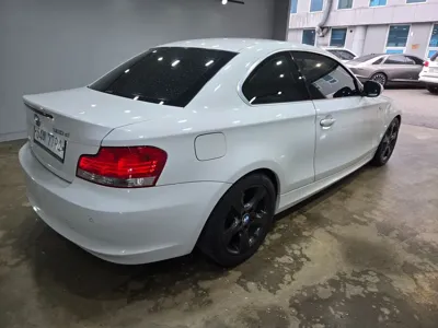 BMW 1-Series 2011, 224770 км, за 3262.44 USD