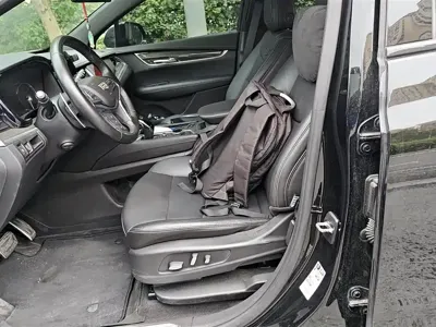 Cadillac XT5 2022, 55599 км, за 21217.33 USD - фото 9