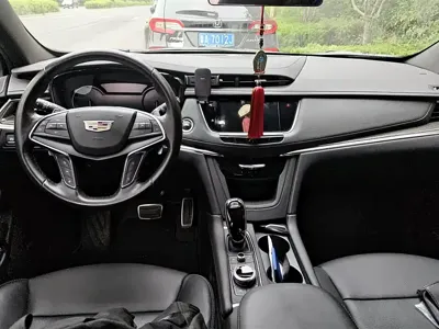 Cadillac XT5 2022, 55599 км, за 21217.33 USD - фото 12