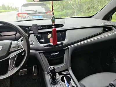 Cadillac XT5 2022, 55599 км, за 21217.33 USD - фото 13