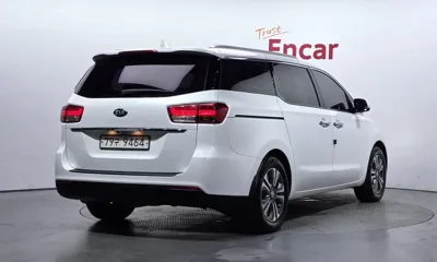 Kia Canival 2019, 88061 км, за 8977.37 USD