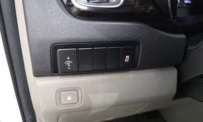Kia Canival 2019, 88061 км, за 8977.37 USD - фото 28