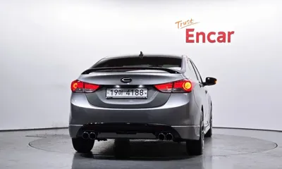 Hyundai Avante 2012, 138793 км, за 2636.27 USD